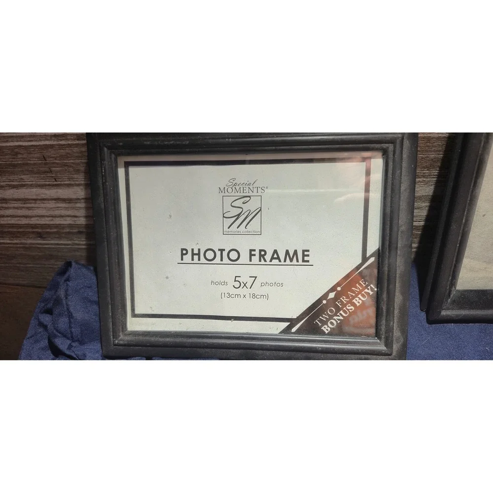Special Moments Photo Frame Lot of 4 Black 5x7, 1 Cream Wood Tabletop Wall Mount